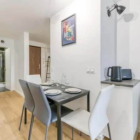Proche Tram: 2 - Wifi Fibre - Equipe Apartment Grenoble